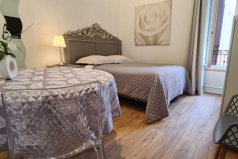 Studio Miramar – appart'hôtel SeaYouSoon à Cannes, à 1 minute de la Croisette