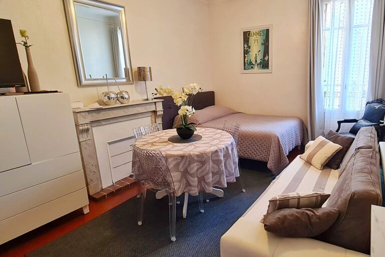 Studio Riviera – appart'hôtel SeaYouSoon à Cannes, à 1 minute de la Croisette